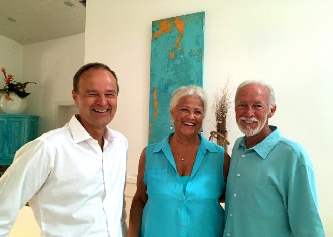 Jan Håkon Håkonsen i Isblå AS med Barbara og David Watts fra Trace Elements Inc